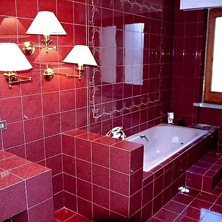 Bed and Breakfast Hollywood 3*