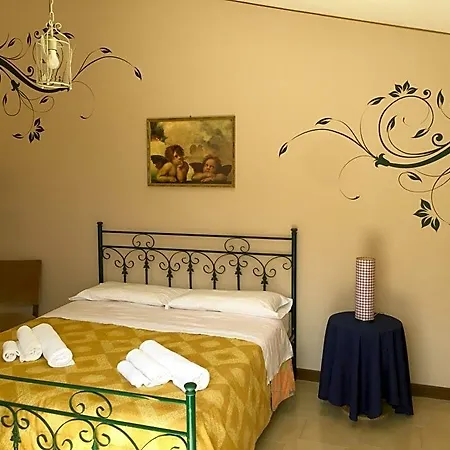 Hollywood Bed and Breakfast Olivadi
